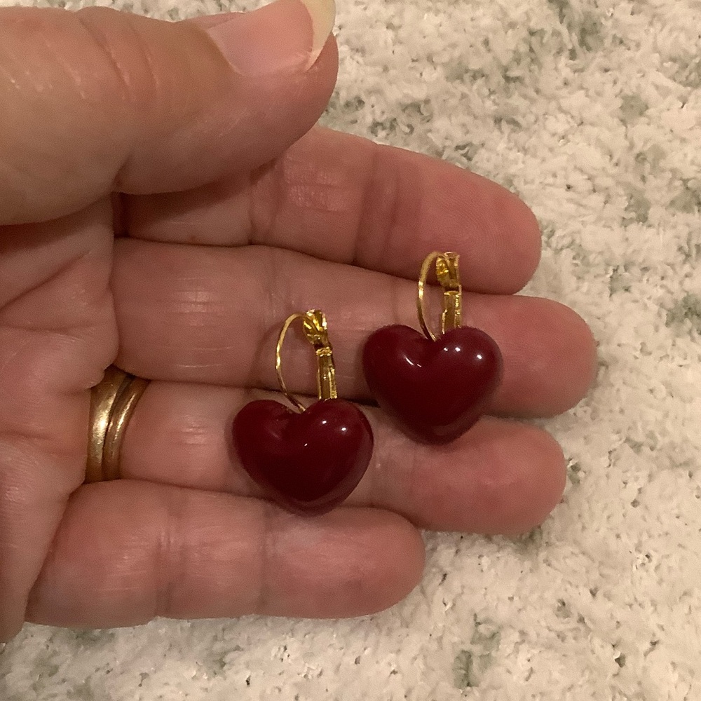 Plump Red Valentines Day Heart Pierced Fashion Earrings with leverback NWT - Picture 11 of 13